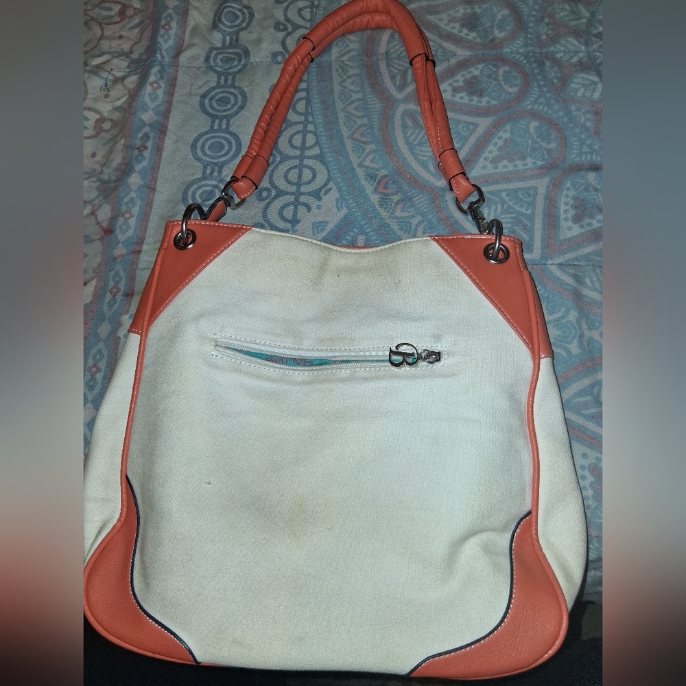 *hand bag* - Picture 4 of 6